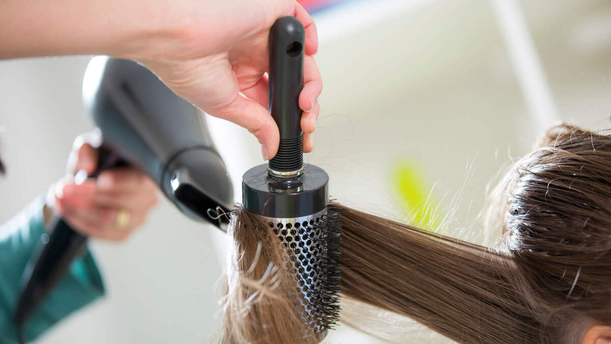 Bí quyết giữ màu tóc nhuộm đẹp bằng cách hạn chế nhiệt