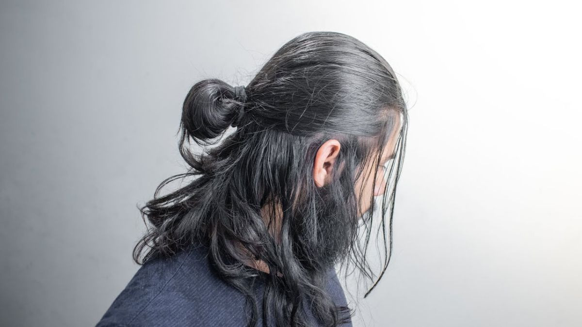 Các kiểu tóc nam dài buộc đẹp layer phong cách