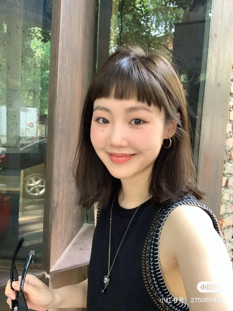 cắt tóc ngang vai mái ngố