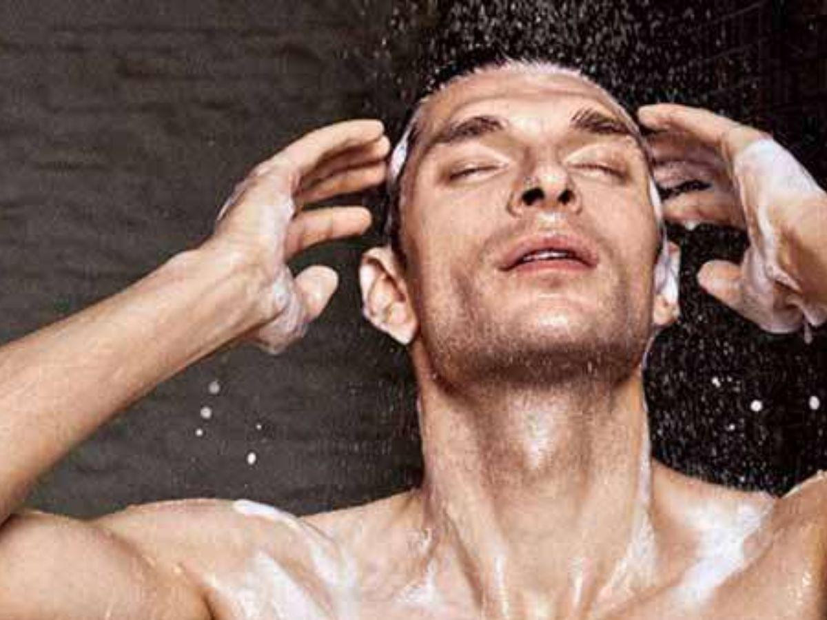 chăm sóc tóc sạch sau khi tạo kiểu để giữ mái tóc đẹp nam khỏe mạnh