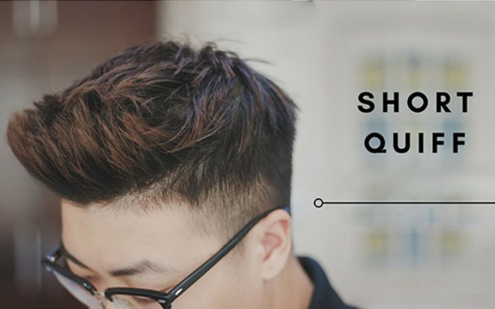Chàng trai với kiểu tóc Short Quiff cổ điển, phần mái vuốt ngược lên đầy phong cách
