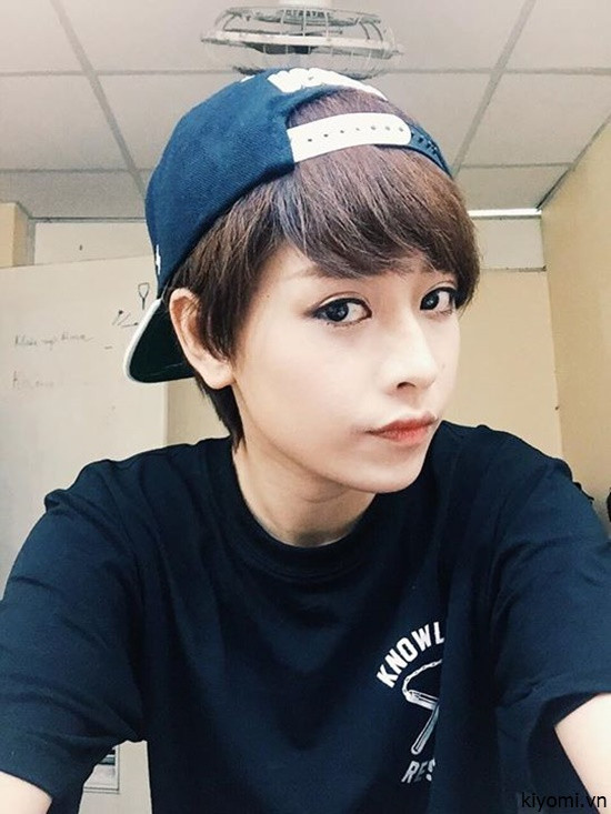 Chi Pu với kiểu tóc tomboy đơn giản nhưng cá tính