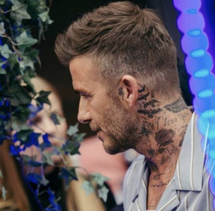 David Beckham lịch lãm với mái tóc Quiff