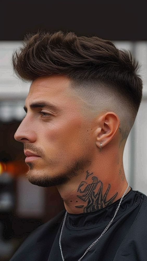 High Fade Faux Hawk hiện đại