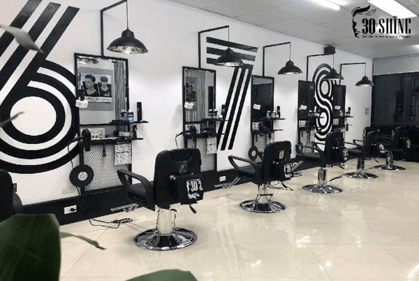 Không gian 30Shine làm kiểu tóc nam uốn nhẹ đẹp