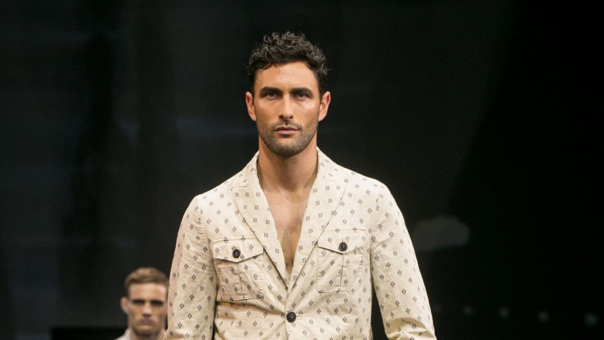 Kiểu tóc Armani cổ điển, gọn gàng và tinh tế cho quý ông