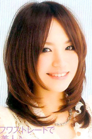 Kiểu tóc bồ câu nữ với phần đuôi bầu ôm gọn gàng