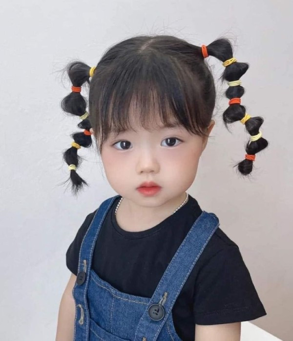 Kiểu tóc buộc đốt tre độc đáo và chắc chắn cho bé gái đi học