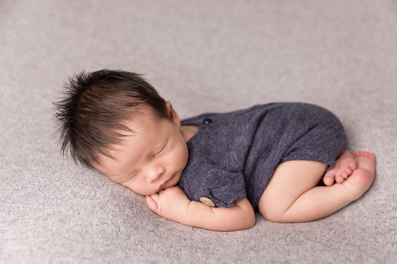Kiểu tóc cho bé trai 9 tháng để tự nhiên đơn giản