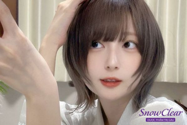 Kiểu tóc con sứa nữ ngắn nhẹ nhàng, cá tính