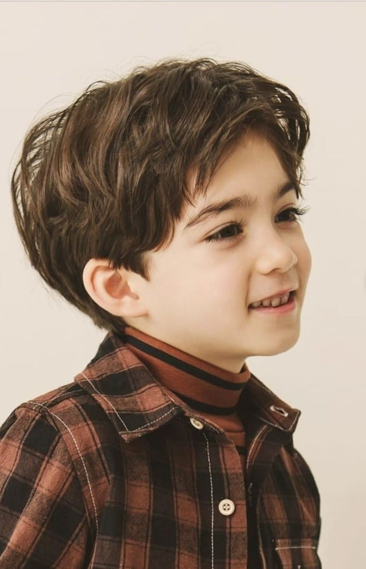 kiểu tóc Curly Top tự nhiên cho bé trai