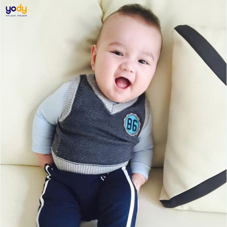 Kiểu tóc đầu đinh cho bé trai tóc thưa