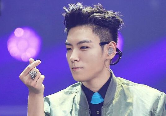 kiểu tóc Faux Hawk cá tính