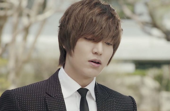 Kiểu tóc lãng tử Lee Min Ho trong City Hunter với mái dài bồng bềnh
