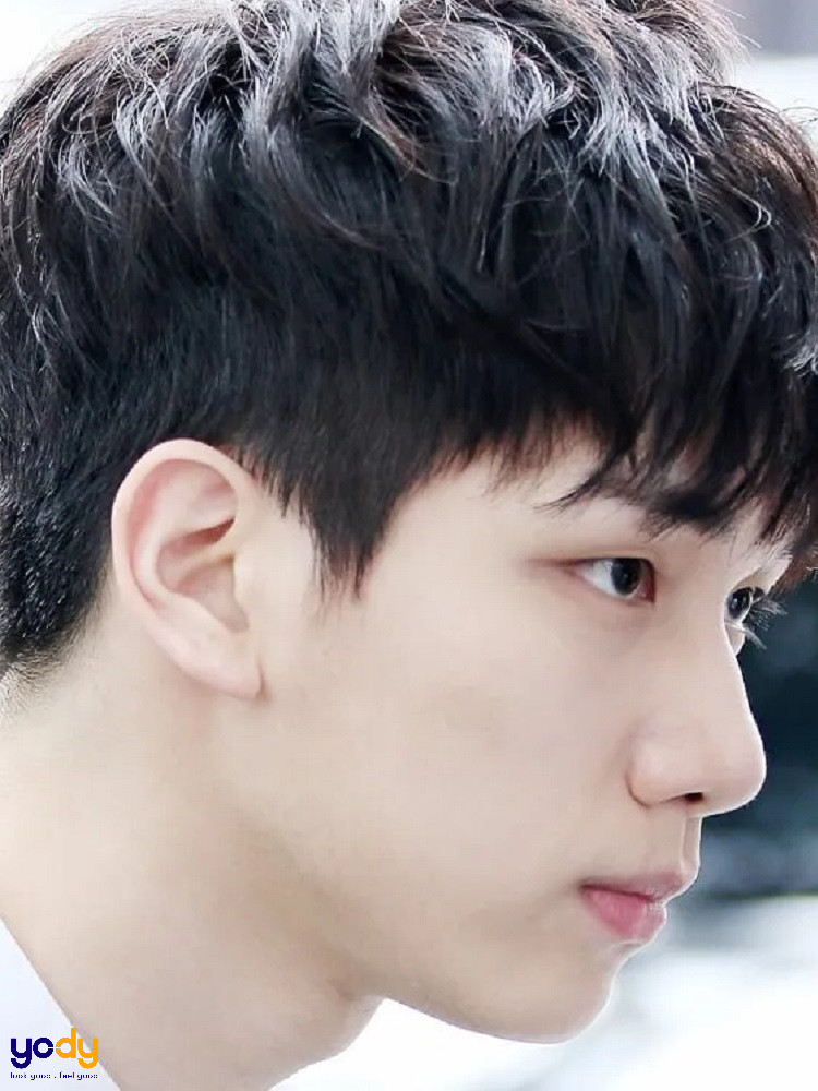 Kiểu tóc mái chéo cho học sinh cấp 2