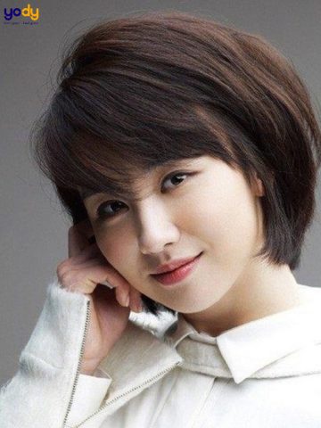 Kiểu tóc mái ngố xéo nữ Hàn Quốc