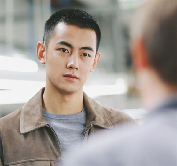 Kiểu tóc nam Buzz Cut cho mặt dài trán cao