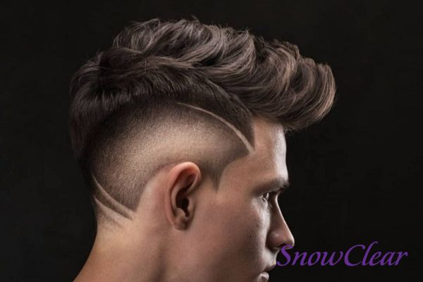 Kiểu tóc nam messy quiff với đường hard part sắc nét