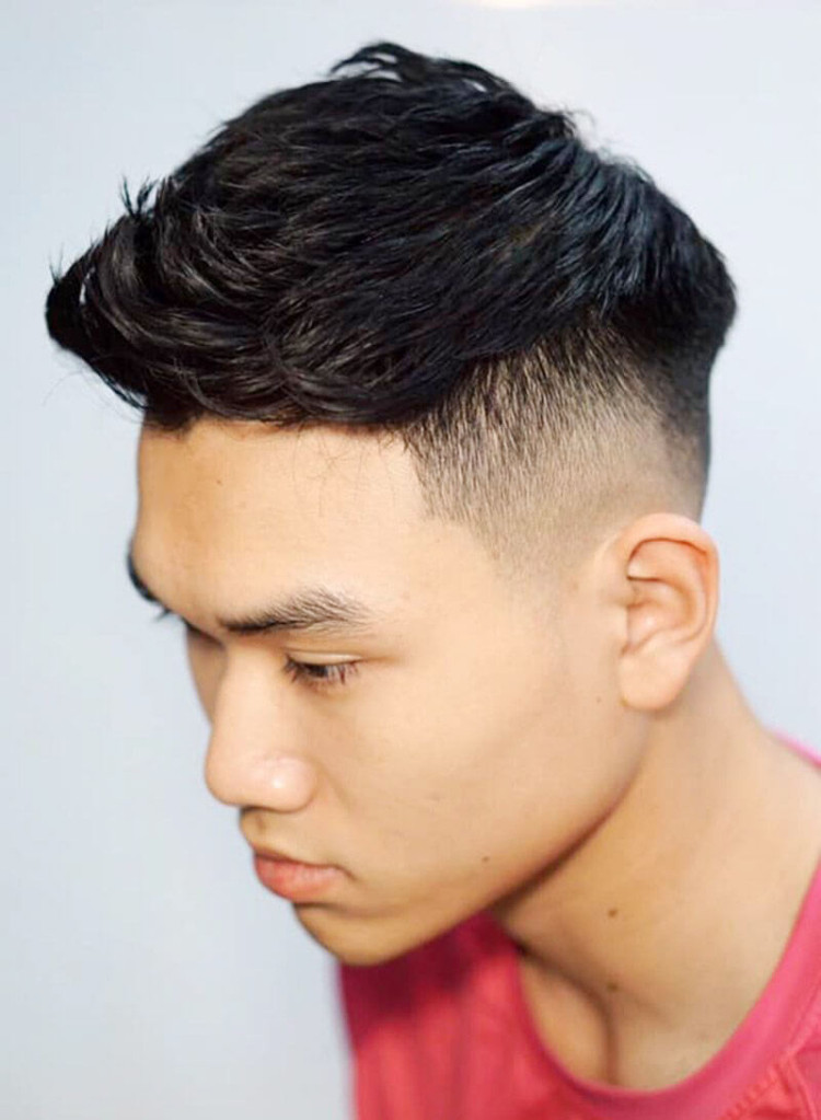 Kiểu tóc nam Quiff với phần mái phồng tạo vẻ ngoài trẻ trung