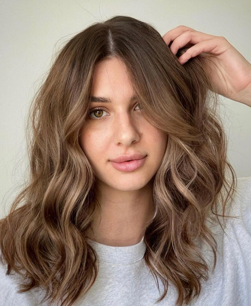 Kiểu tóc ngắn nhuộm vàng nâu ấm áp