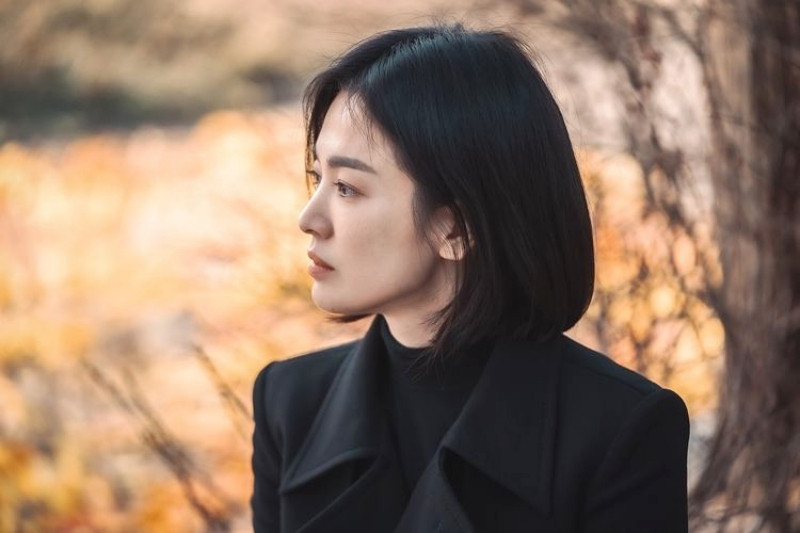 Kiểu tóc ngắn Song Hye Kyo sắc sảo trong The Glory