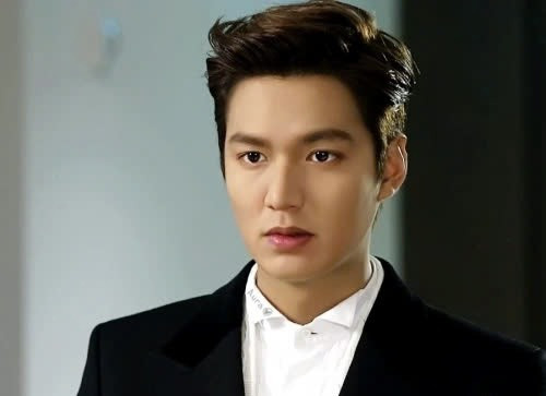 Kiểu tóc ngắn vuốt cao của Lee Min Ho trong The Heirs, thể hiện sự mạnh mẽ