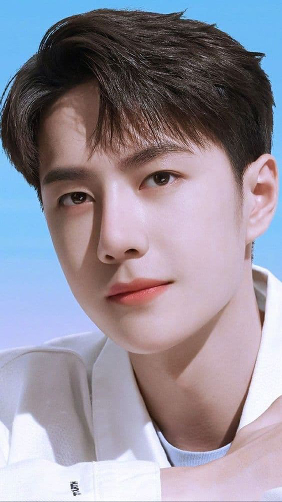 Kiểu tóc ngôi giữa layer cho nam