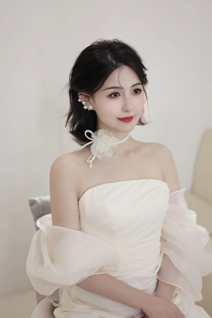 Kiểu tóc pixie cá tính cho cô dâu tóc ngắn