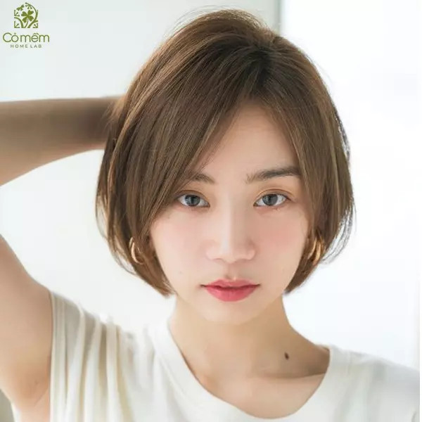 Kiểu tóc tém mái xéo
