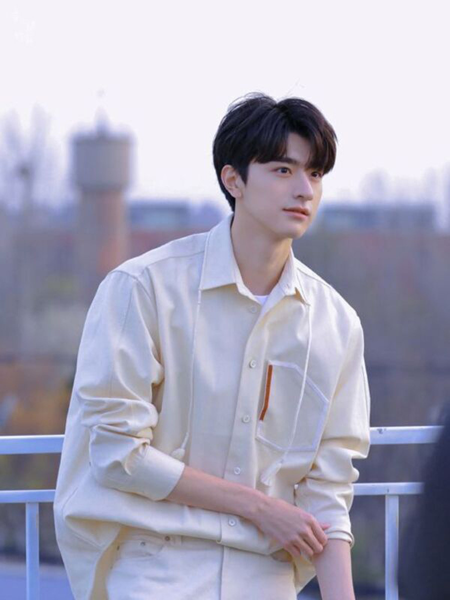 Kiểu tóc two block layer cho nam trẻ trung và phong cách