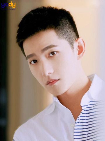 kiểu tóc undercut mặt tròn năng động