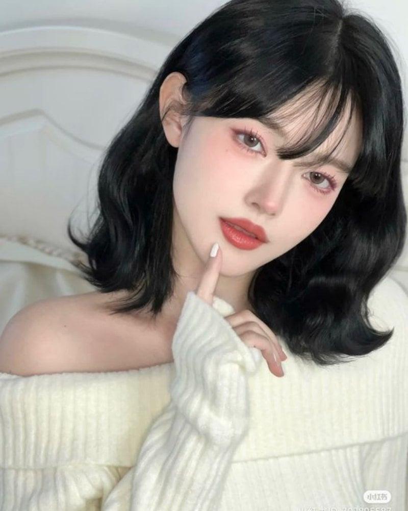 Kiểu tóc uốn ngắn đẹp cho nữ uốn đuôi nhẹ nhàng