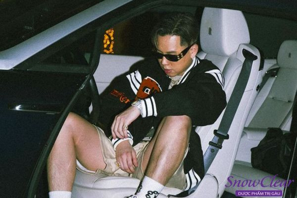 Kiểu undercut hai mái trẻ trung