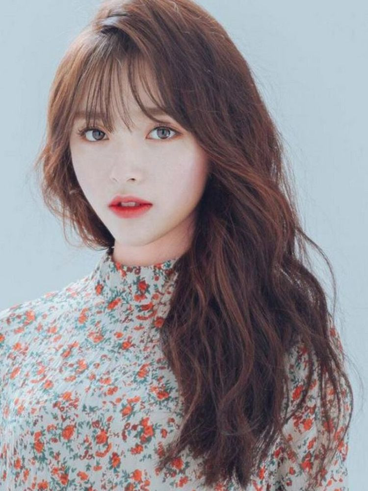 Làm tóc xoăn đuôi tại spa