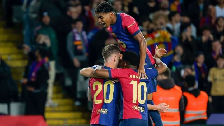 Lamine Yamal tự tin với phong thái ngôi sao trẻ tại Barcelona.