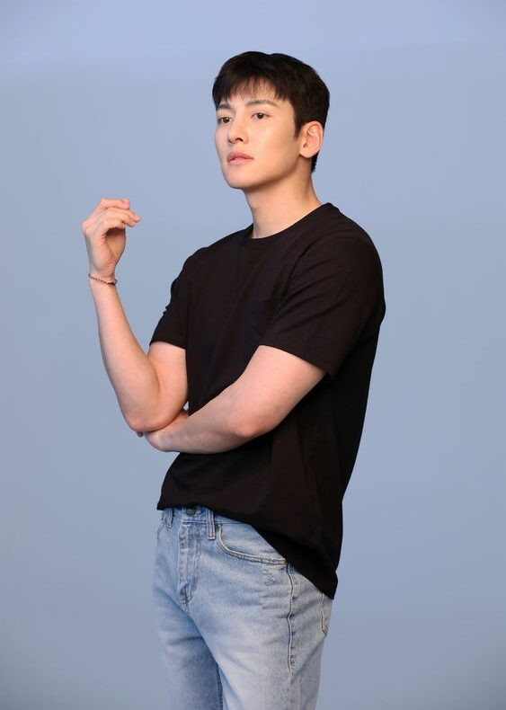 Low Fade, một trong những biến thể phổ biến của kiểu tóc Fade cho nam giới