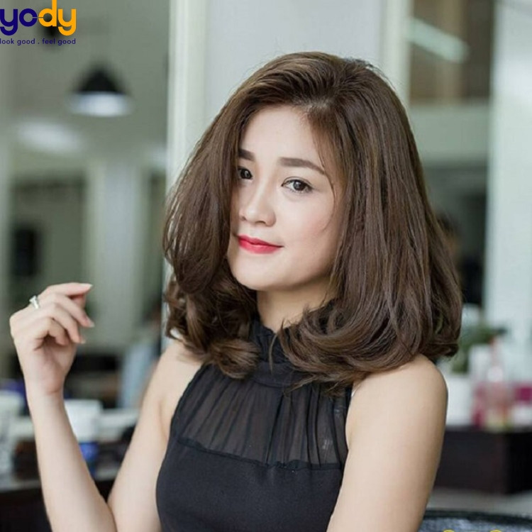Lưu ý khi chọn kiểu tóc uốn xoăn lọn to