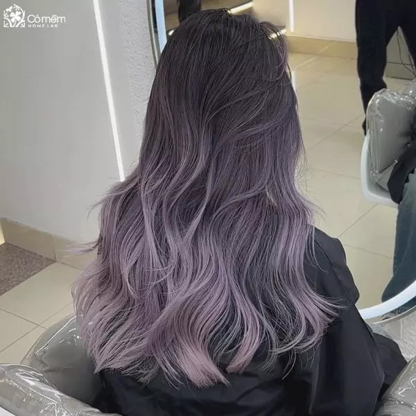 Màu tóc Balayage nâu hạt dẻ pha vàng óng ả