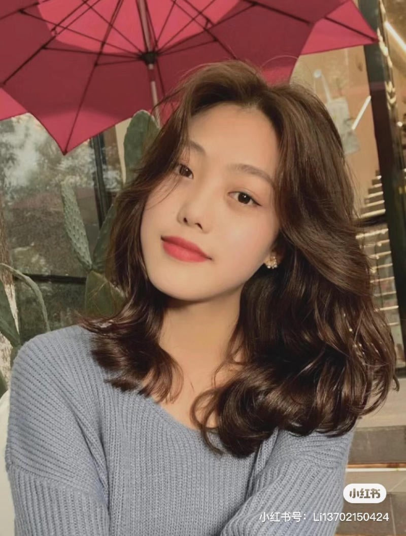 mẫu tóc ngắn tới vai uốn đuôi