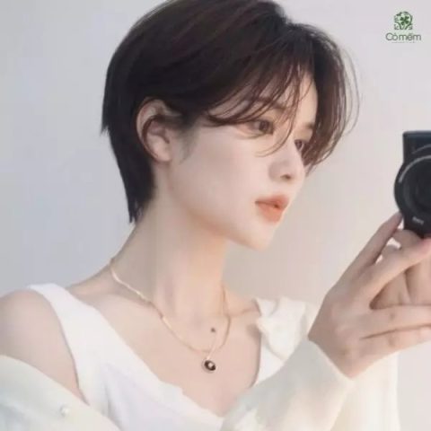 Nữ tính và cá tính với kiểu tóc tém hiện đại