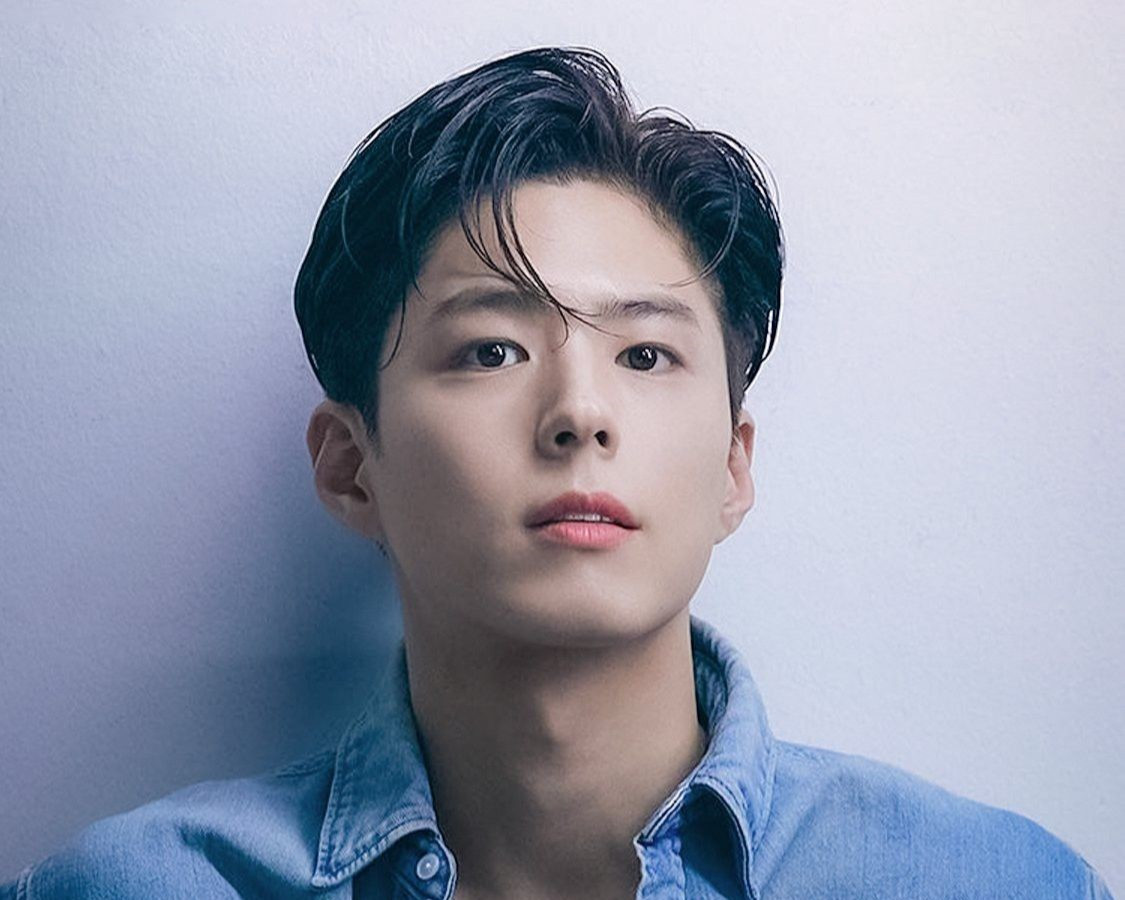 Park Bo Gum lịch lãm với kiểu tóc Side Part 7/3 chuẩn sao Hàn