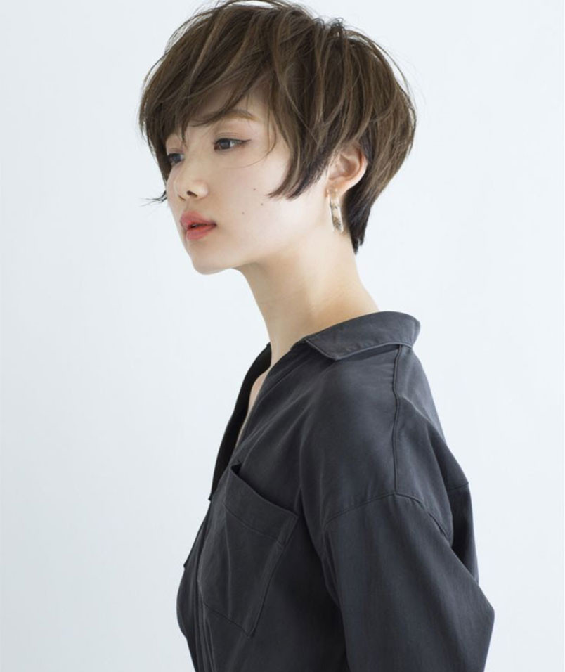 Phong cách tóc ngắn tomboy năng động cho nữ mặt dài
