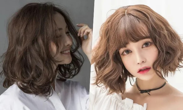 Phụ nữ trung niên hiện đại với tóc xoăn ngắn và phụ kiện tóc