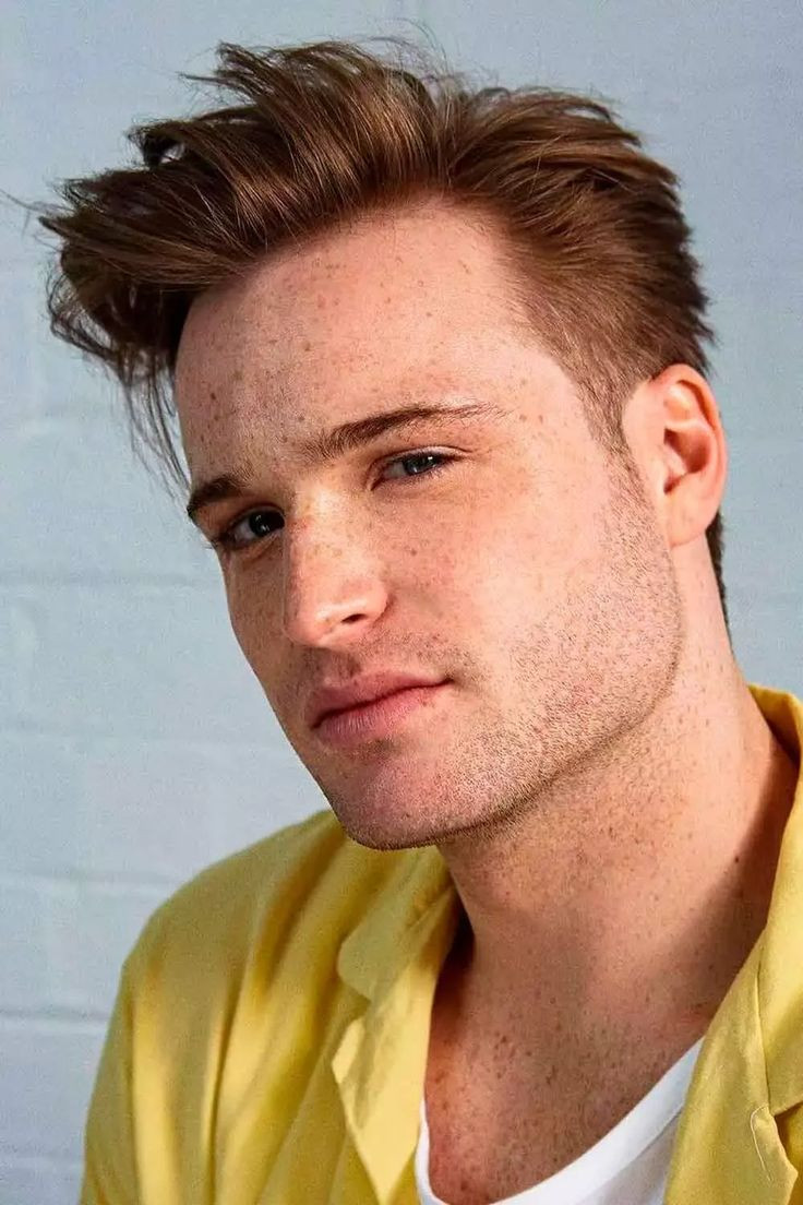 quiff vuốt lệch ngắn