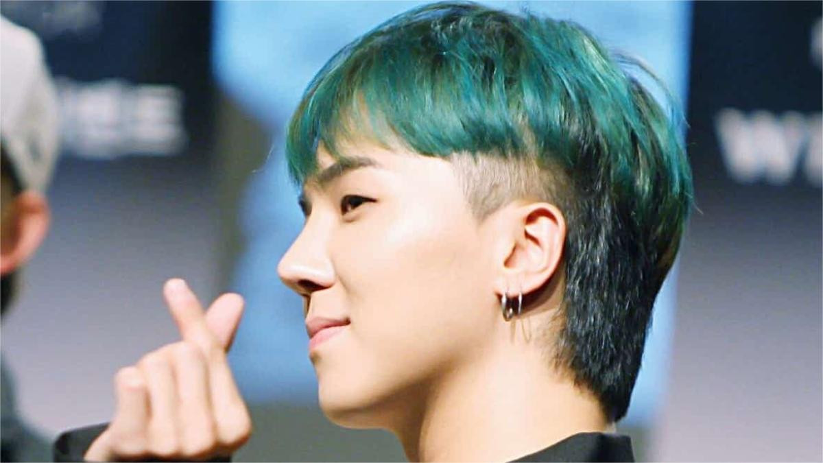 Sự kết hợp giữa Short Quiff và Mullet mang đến diện mạo độc đáo