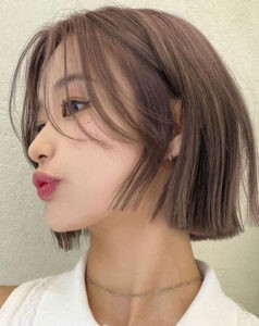 Tóc bob cá tính kết hợp màu nhuộm sáng