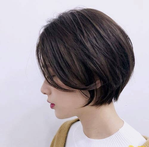 Tóc bob layer cá tính cho phụ nữ trung niên