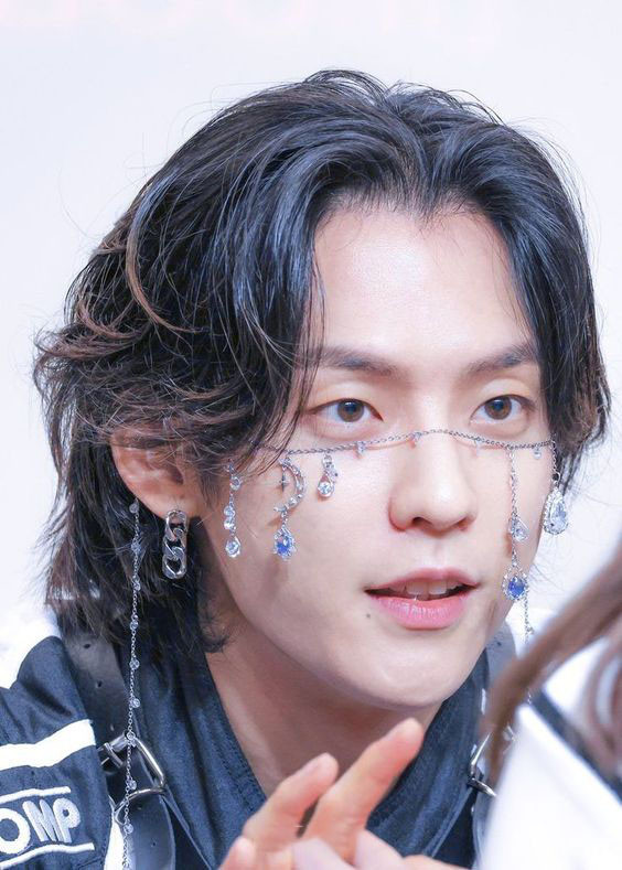 Tóc dài layer chải cao