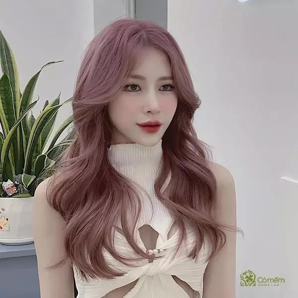 Tóc dài xoăn nhẹ mái dài thanh lịch