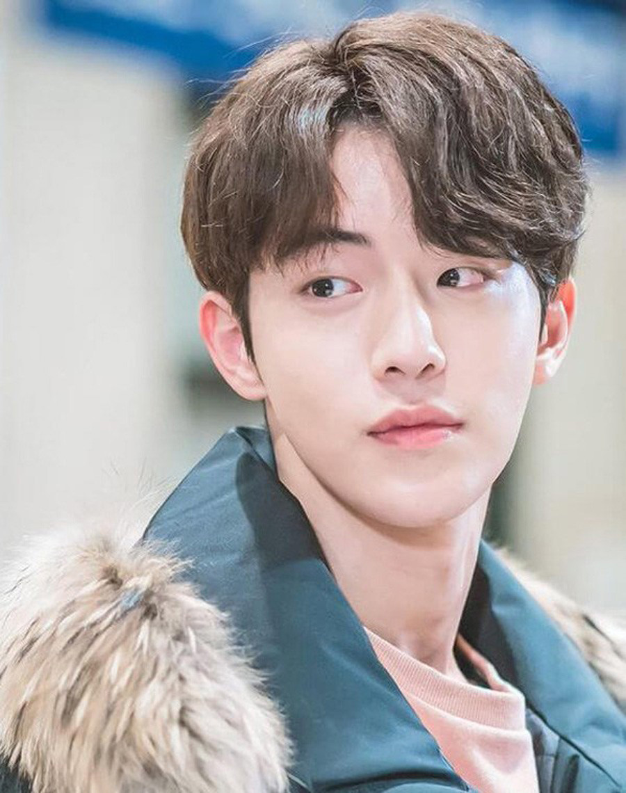 Tóc layer cho nam mặt dài tạo sự cân đối